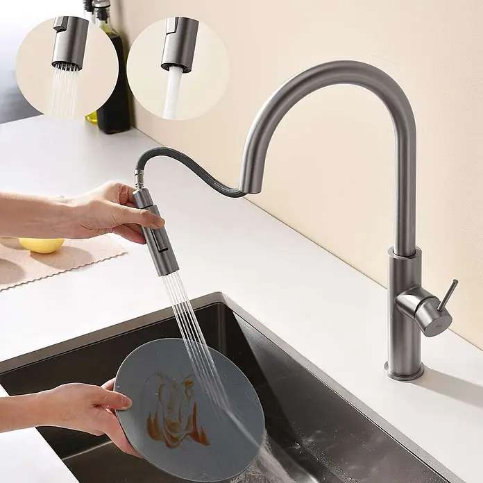 Poalgi Spültischarmatur River - Nickel, Seidenmatt - Gebürstete Anthrazit-Küchenarmatur mit ausziehbarem Sprühkopf wäscht einen Teller. Einsätze zeigen Strahl- und Sprühmodi.