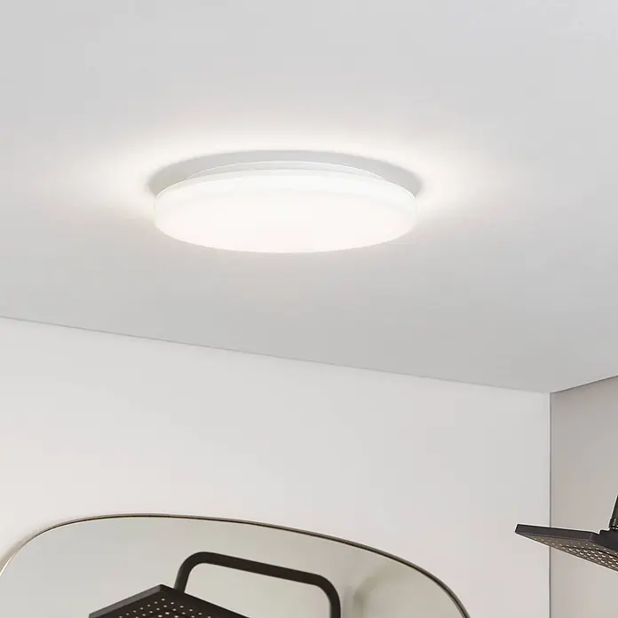 Prios Deckenleuchte Artin - weiß / opal - Weiße, runde Deckenleuchte mit breitem Diffusor, sorgt für helle, gleichmäßige Beleuchtung an der Decke montiert.