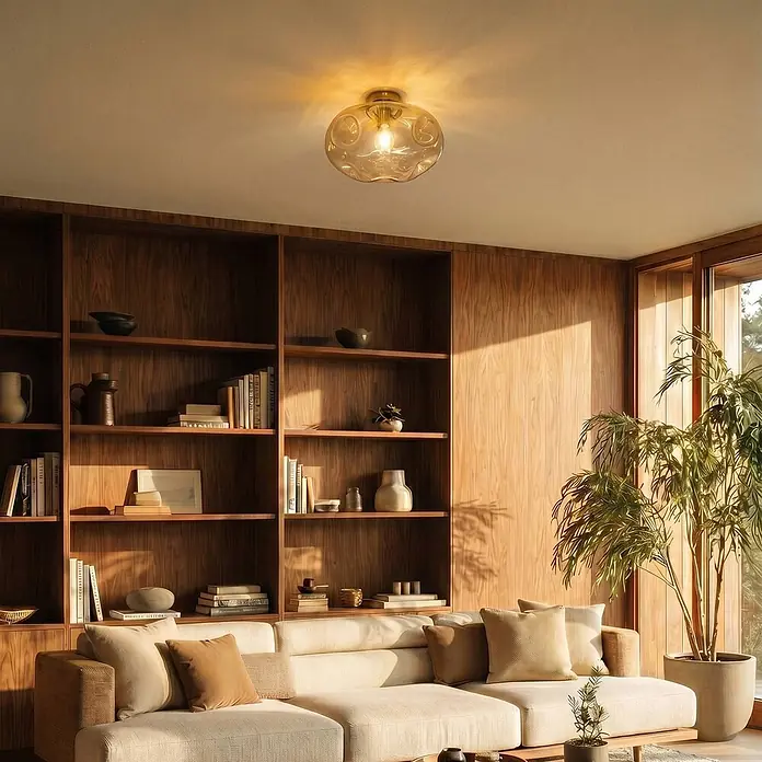Lindby Deckenleuchte Lelia - L x B x H: 35 x 35 x 25 cm, creme / amber, E27 - Bernsteinfarbene Deckenleuchte aus Glas mit organisch texturierter Form, die ein modernes Wohnzimmer warm beleuchtet.
