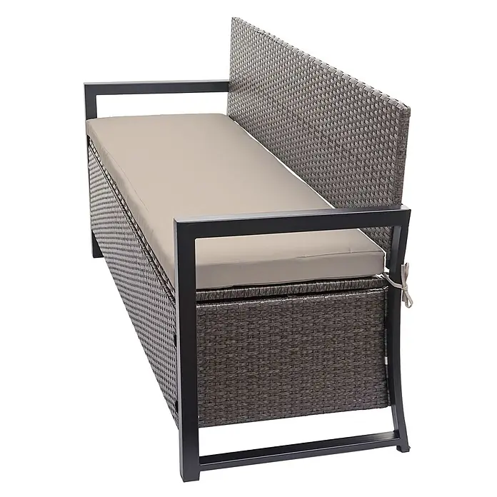 Proregal Gartenbank 3-Sitzer Kissen Beige - B x T x H: 164 x 57 x 87 cm, Polyester, Grau - Dunkelbraune Rattan-Aufbewahrungsbank mit schwarzem Metallrahmen, beigem Kissen und integrierter Rückenlehne.