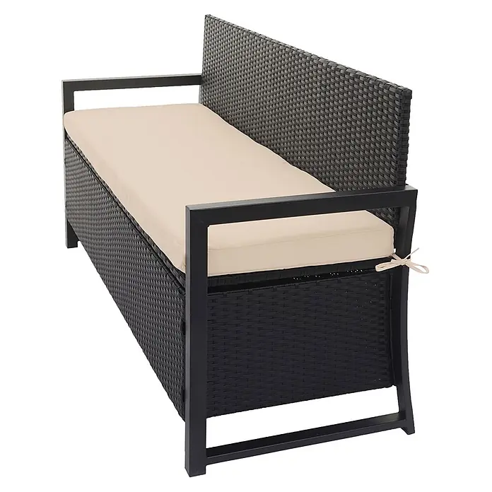 Proregal Gartenbank 3-Sitzer Kissen Beige - Polyester, Grau - Schwarze Rattan-Gartenbank mit Stauraum, schwarzem Rahmen und cremefarbenem Kissen.
