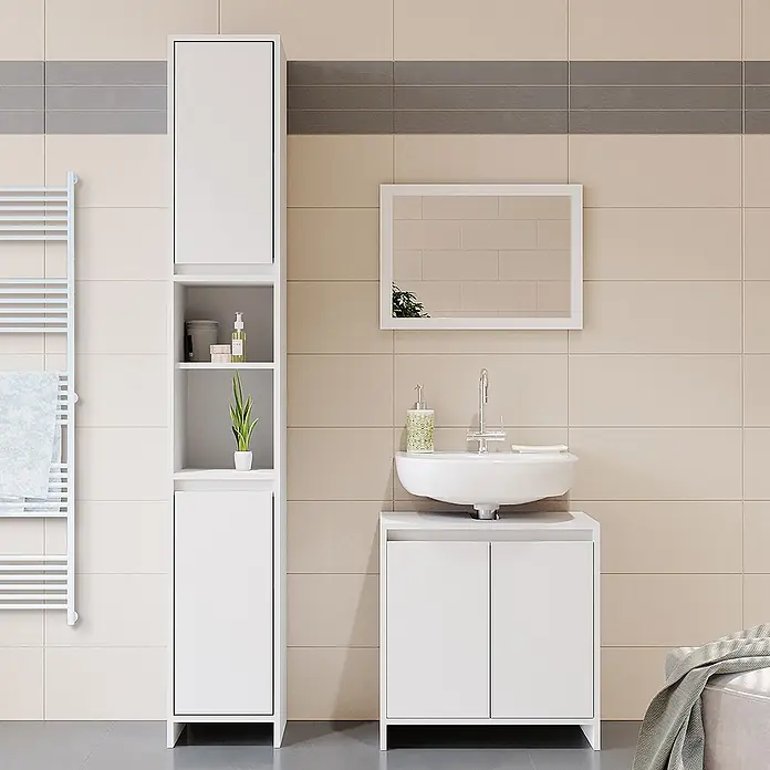 Vicco Badmöbel-Set Emma Weiß 3er Set - Weiß, Matt - Weißer Badezimmerschrank mit offenen Regalen und passendem Waschtisch mit Waschbecken, im Badezimmer dargestellt.