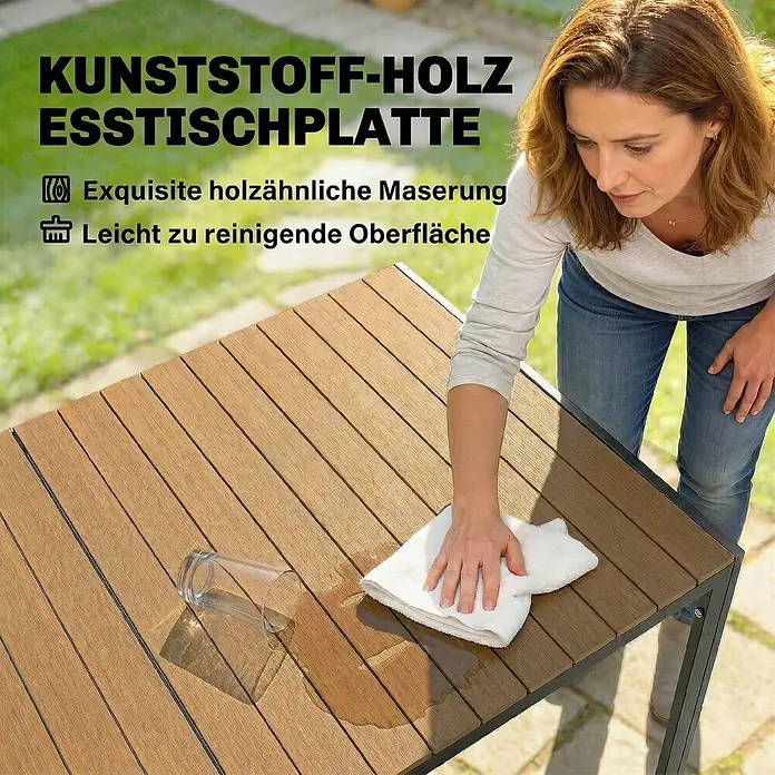 Outsunny Gartentisch-Set - Gesamtumfang: 7 -tlg., Galvanisierter Stahl, Metall, Baumwolle, Holz-Kunststoff-Verbundstoffe - Frau wischt verschüttetes Wasser von einer Kunststoff-Holz-Esstischplatte, was die pflegeleichte, holzähnliche Oberfläche zeigt.