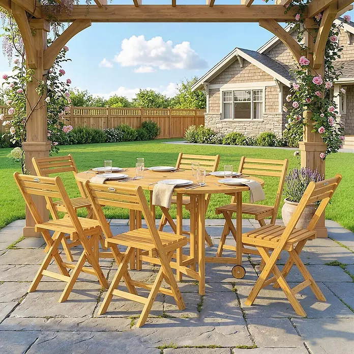 Outsunny Gartentisch-Set - Gesamtumfang: 7 -tlg., Akazienholz, Klappbar - Helle Garten-Essgruppe aus Holz mit rundem Tisch und sechs Klappstühlen auf einer Terrasse unter einer Pergola.