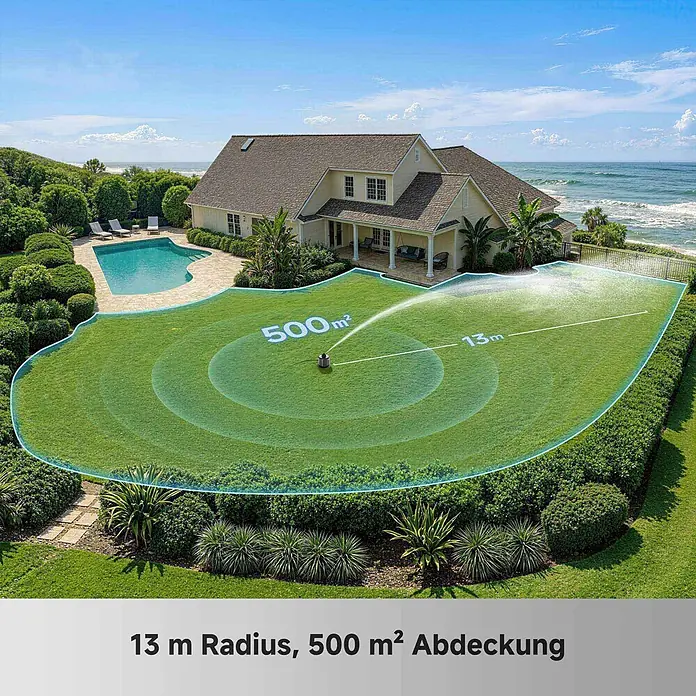 Mova Sektorenregner L10 - Max. Regnerfläche: 500 m² - Ein dunkler Rasensprenger bewässert einen grünen Rasen, zeigt 13 m Radius und 500 m² Abdeckung in einem Küstengarten.