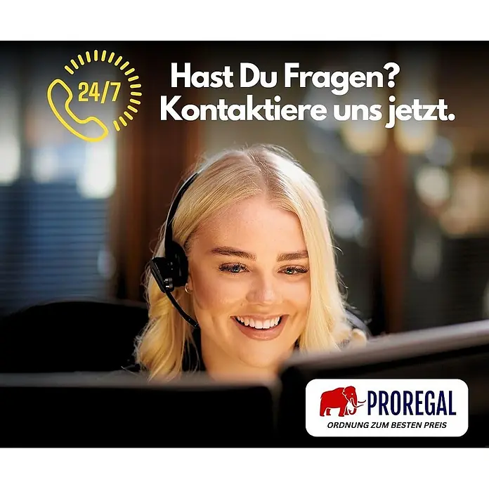 Proregal Treppen-Sackkarre TAURUS mit klappbarer Schaufel, 250 kg Traglast & Vollgummibereifung - Stahl, Traglast: 250 kg - Eine lächelnde Kundendienstmitarbeiterin mit Headset. Text: 'Hast Du Fragen? Kontaktiere uns jetzt.', '24/7' und PROREGAL Logo mit 'ORDNUNG ZUM BESTEN PREIS'.