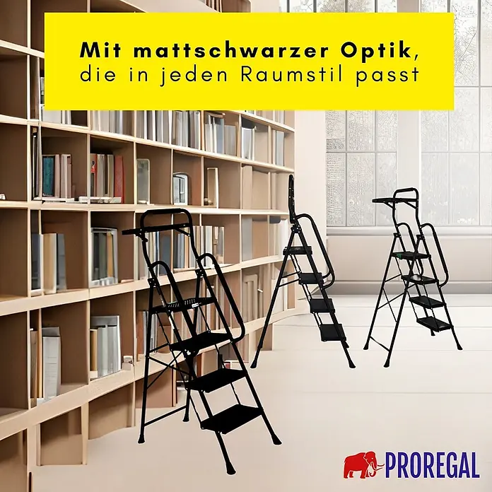 Proregal Klapptritt Profi-Trittleiter klappbar - Anzahl Tritte: 4 Stk., Belastbarkeit: 150 kg, Stahl - Drei mattschwarze Klapptritte in einem Raum mit Bücherregalen, die ihr vielseitiges Design hervorheben.