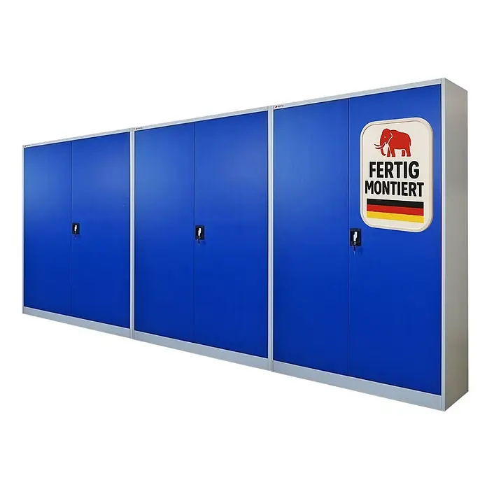 Proregal Aktenschrank Mega Deal 3x ELEPHANT komplett montiert - B x T x H: 120 x 40 x 180 cm, Blau/Lichtgrau - Drei blaue Metallschränke nebeneinander, fertig montiert und einsatzbereit.