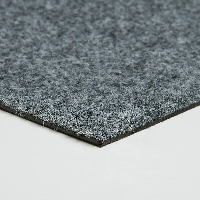 Bricoflor Teppichfliese - Breite: 50 cm, Nadelfilz, Polypropylen, grau - Strukturierter grauer Filzteppich, der seine dichte Faseroberfläche und schwarze Unterseite zeigt.