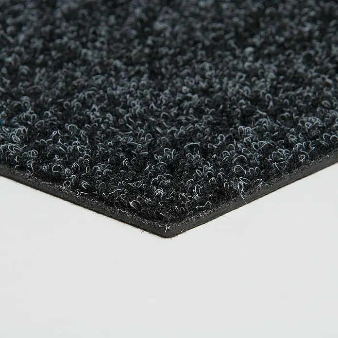 Bricoflor Teppichfliese - Breite: 50 cm, Nadelfilz, Polypropylen, anthrazit - Nahaufnahme einer dunkelgrau/schwarzen, texturierten Schlingenmatte mit sichtbarem dickem Rand.