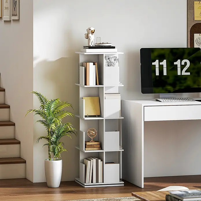 Homcom Holzregal - H x B x T: 128,3 x 39 x 39 cm, Traglast pro Boden: 2,4 kg, Anzahl Böden: 17 Stk., Weiß - Weißes, mehrstufiges Bücherregal mit verschiedenen Fächern, das Bücher und Dekoration in einem modernen Arbeitszimmer präsentiert.