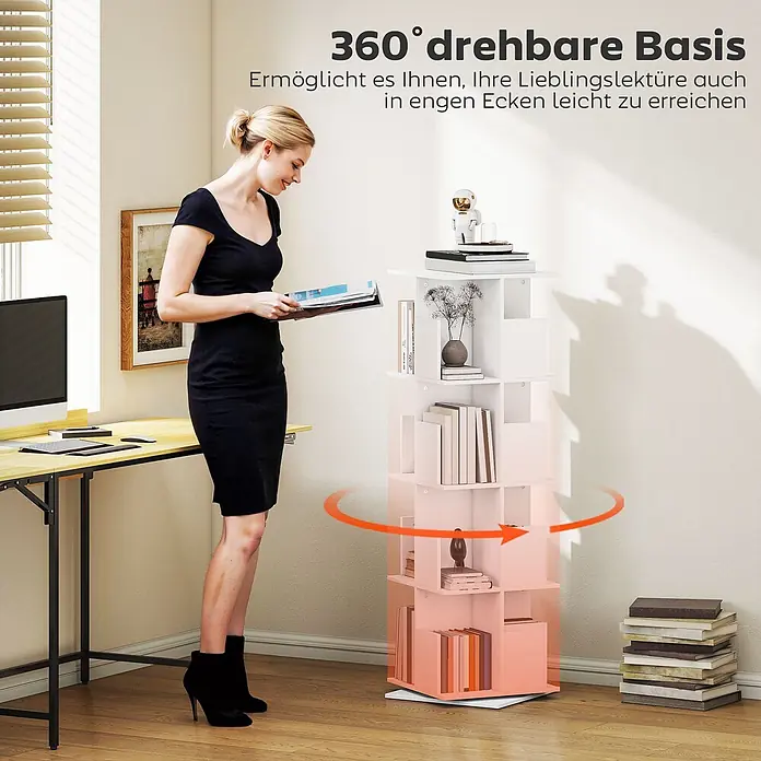 Homcom Holzregal - H x B x T: 128,3 x 39 x 39 cm, Traglast pro Boden: 2,4 kg, Anzahl Böden: 17 Stk., Weiß - Weißes drehbares Bücherregal mit Fächern, im Zimmer gezeigt. Eine Frau demonstriert die 360°-Drehbasis für einfachen Buchzugriff.