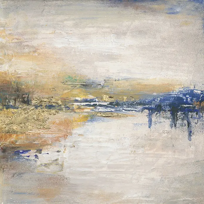 Marburg Ritus Fototapete Grafik II - B x H: 212 x 270 cm, Vlies - Strukturiertes, abstraktes Gemälde mit Blattgold in Beige, Weiß, Goldgelb und Dunkelblau, das eine Landschaft evoziert.