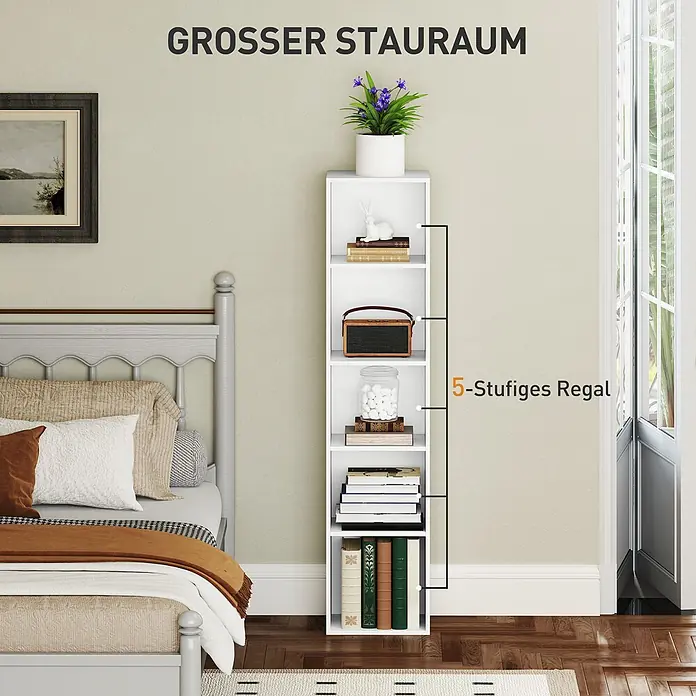 Homcom Holzregal - Traglast pro Boden: 8 kg, Anzahl Böden: 5 Stk., Schrauben, Weiß - Weißes, schmales 5-stöckiges Bücherregal mit Büchern und Deko im Schlafzimmer.