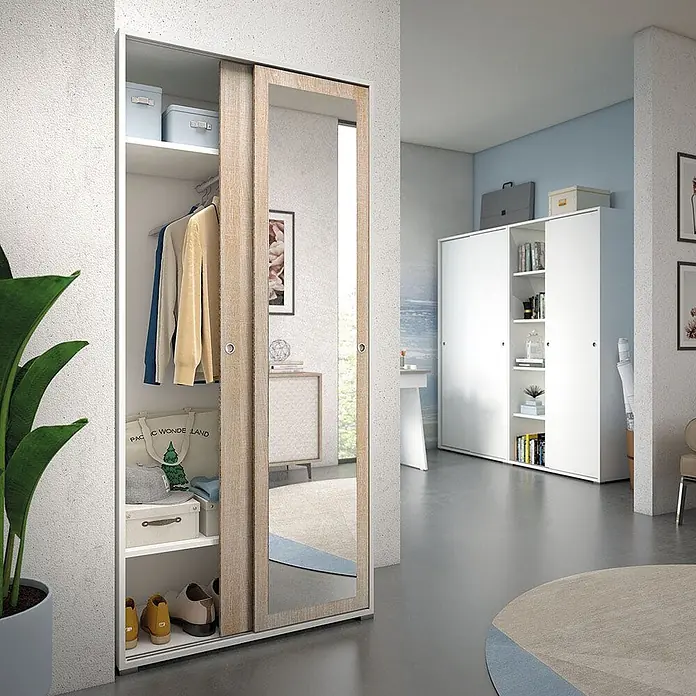 Kiamami Valentina Holz-Mehrzweckschrank - 900 x 470 x 1.950 cm - Weißer Schwebetürenschrank mit hellem Holzrahmen und Spiegeltür, ideal für Kleidung und Schuhe in modernem Flur.