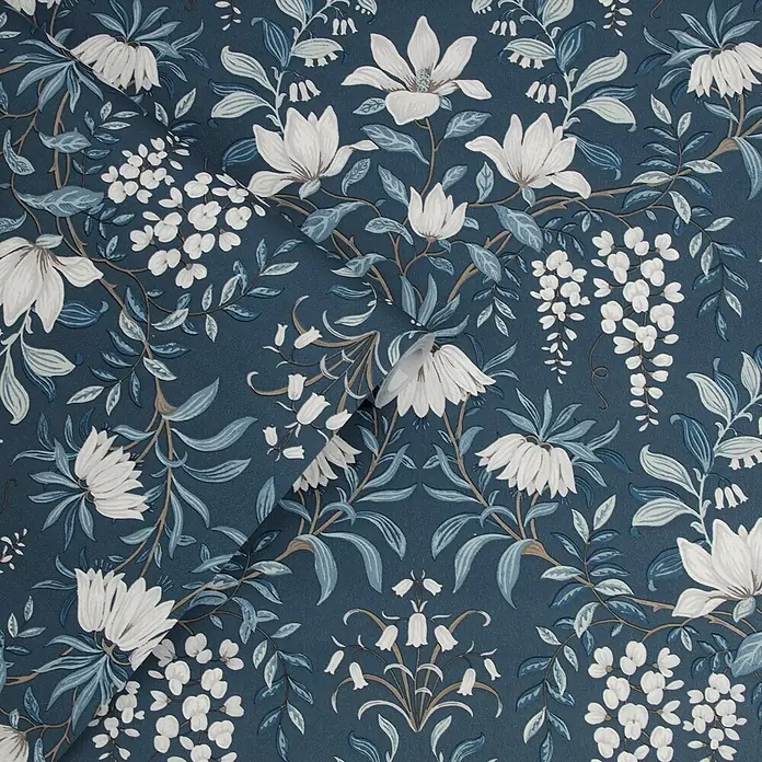 Laura Ashley Vliestapete Vintage Blumen - Blau, Floral, 1.000 x 52 cm - Dunkelblaue Blumentapete mit weißen und hellblauen Blumen und Blättern.