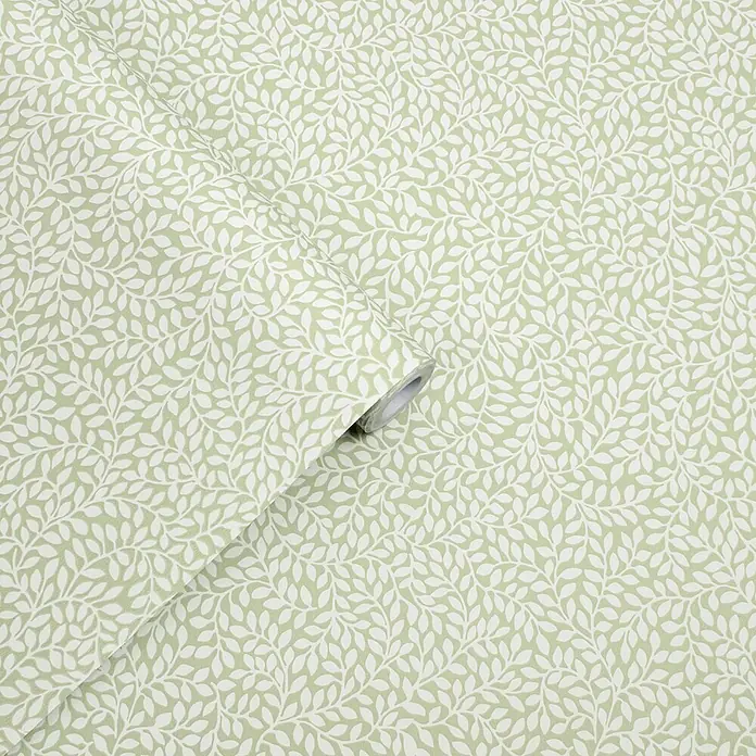 Laura Ashley Vliestapete Vliestapete Kleine Weinreben - Grün, Floral, 10 x 0,52 m - Hellgrüne Tapete mit dichtem Muster aus weißen Blättern, teilweise ausgerollt.