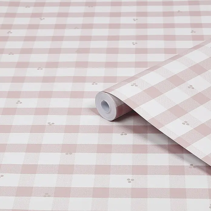 Laura Ashley Vliestapete Gingham - Rosa, Floral, 1.000 x 52 cm - Rosa-weiß karierte Tapete mit kleinen grauen Punkten, teilweise abgerollt.