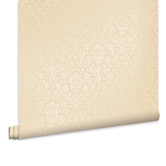 Laura Ashley Vliestapete Annecy Linen - Beige, Floral, 1.000 x 52 cm - Hellgelbe Tapetenrolle mit geprägtem Damastmuster, teilweise abgerollt.