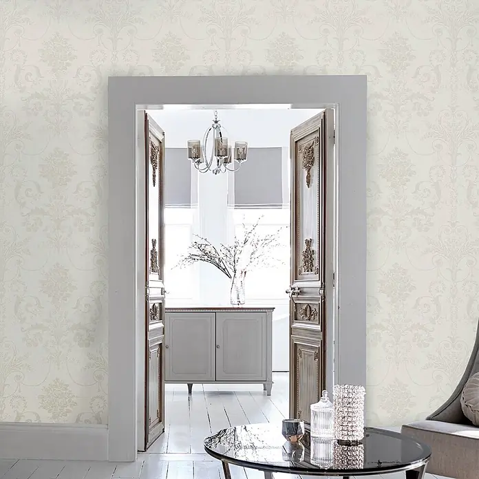 Laura Ashley Vliestapete Josette Damast - Weiß, Ornament, 1.000 x 52 cm - Cremefarbene Tapete mit elegantem, dezentem Damastmuster, das ein klassisches Interieur aufwertet.