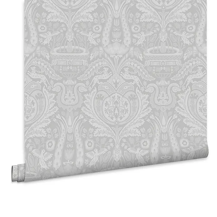 Laura Ashley Vliestapete Heraldic Damast - Grau, Floral, 1.000 x 52 cm - Rolle hellgrauer und weiß gemusterter Tapete mit einem verzierten, symmetrischen Design aus Vögeln, Hirschen und Blumenmotiven.