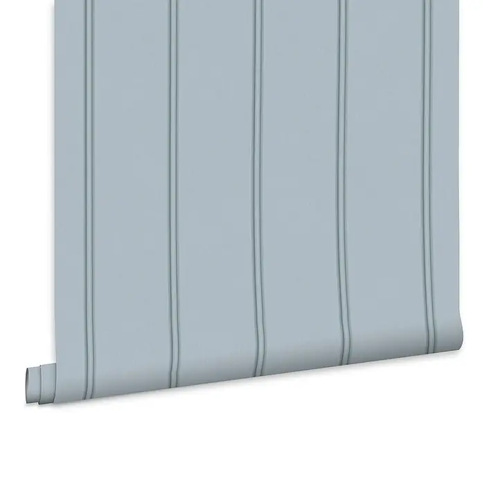Laura Ashley Vliestapete Vliestapete Holzvertäfelung - Blau, Streifen, 10 x 0,52 m - Hellblaue, gerippte Tapetenrolle, teilweise abgerollt.