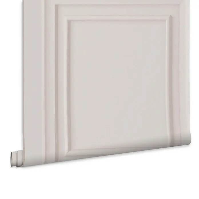 Laura Ashley Vliestapete Redbrook Holzplatte - Hellgrau, Holzoptik, 1.000 x 52 cm - Helle, cremefarbene Tapetenrolle mit geprägtem Kassetten-Design, teilweise abgerollt.