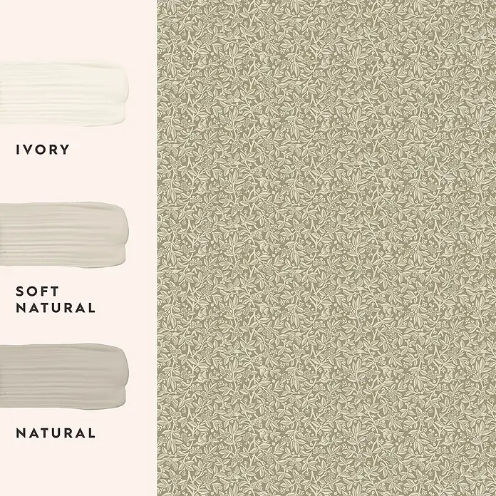 Laura Ashley Vliestapete Eichenblätter - Braun, Tieroptik, 1.000 x 52 cm - Tapete mit botanischem Muster in Hellbeige auf Olivgrün, daneben drei Farbproben in Naturtönen: Ivory, Soft Natural, Natural.