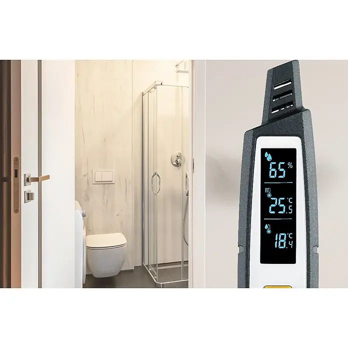 Laserliner Digitales Thermo-Hygrometer Climapilot Plus - Batteriebetrieben - Dunkelgraues digitales Hygrometer-Thermometer zeigt 65% Luftfeuchtigkeit und 25,5°C Temperatur im Badezimmer an.
