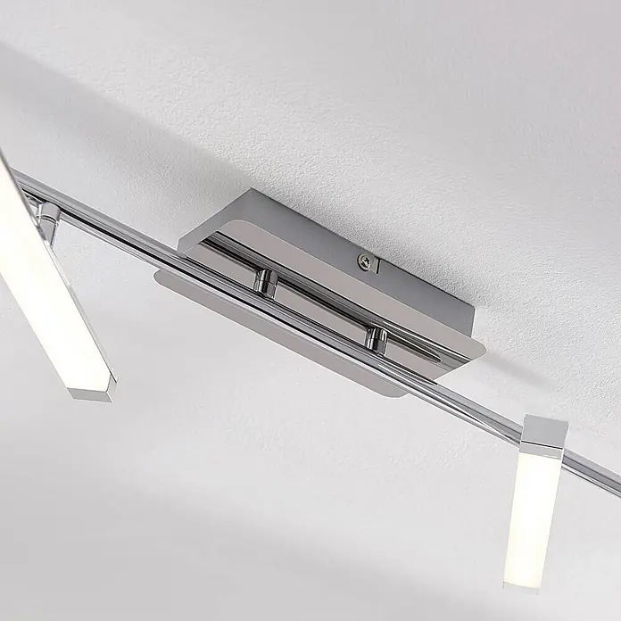 Lindby Deckenleuchte Pilou - chrom / silber - Deckenleuchte als Schienensystem aus Chrom mit integrierten LED-Balken.
