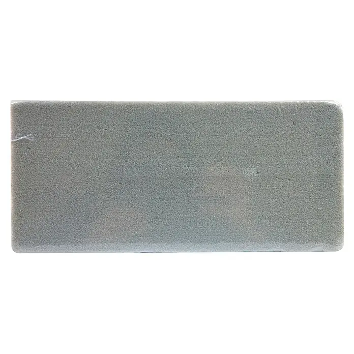 Gardol Steckmasse - 22,5 x 10,5 x 6,5 cm, Geeignet für: Trockenblumen - Grauer, rechteckiger Schaumstoffblock mit poröser Textur.