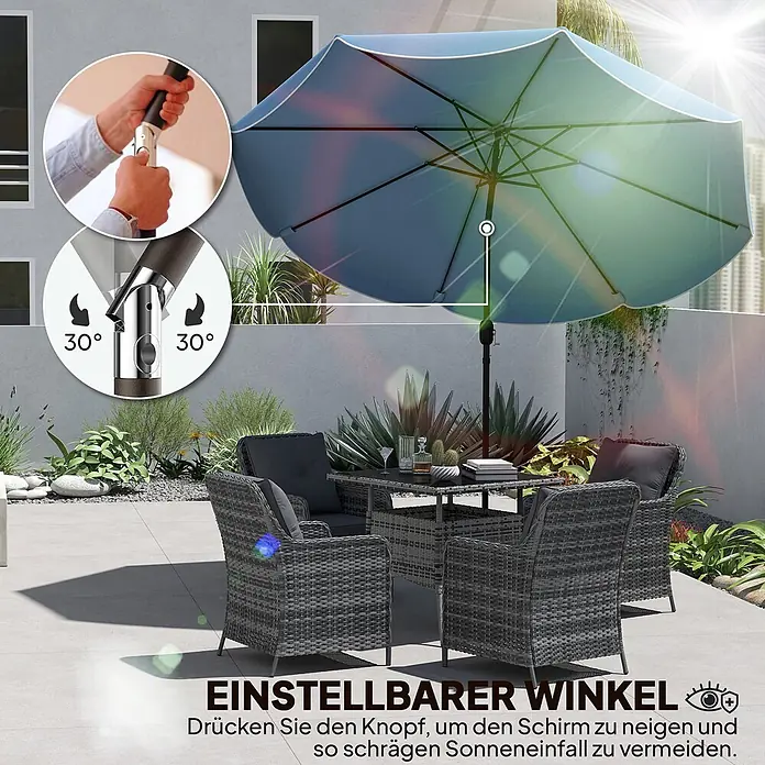 Outsunny Marktschirm rund - Himmelblau, Durchmesser Bespannung: 265 cm - Blauer Terrassenschirm mit verstellbarem Neigungswinkel, über einer dunklen Rattan-Gartengarnitur auf einer Terrasse.