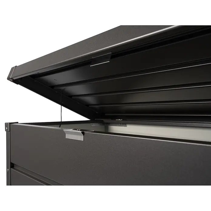 Kissenbox - 101 x 46 x 46,5 cm, Metall, Anthrazit - Offene dunkelgraue Metall-Aufbewahrungsbox, zeigt den strukturierten Deckel mit Innenrippen und Halterung.