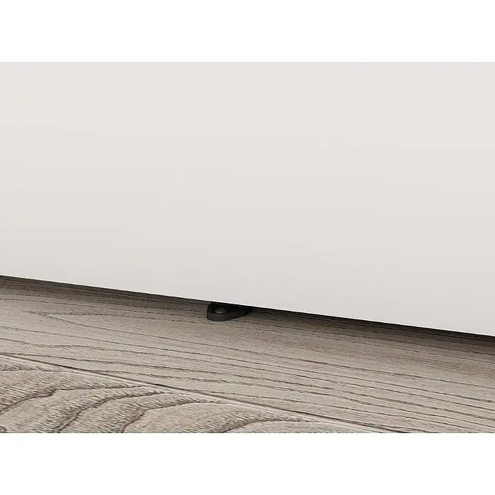 Inova Schiebetür-Komplettset Holzschiebetür Komplettset Weiß Doppelflügelig - 1.800 x 2.150 mm - Unterkante eines weißen Schranks mit schwarzem Dreiecksfuß auf hellem Holzboden.