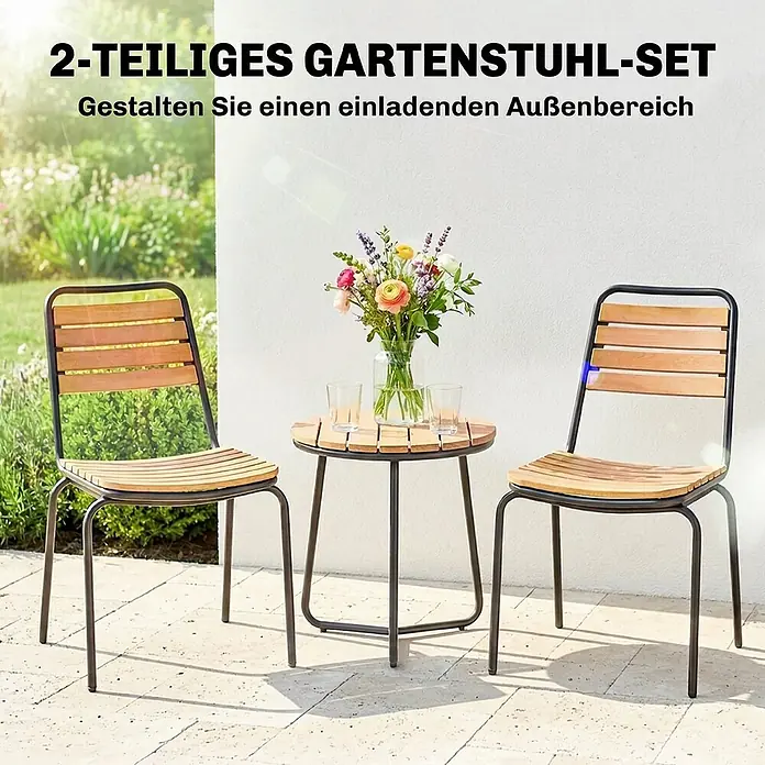 Outsunny Gartenstuhl-Set - 2 Stk., Stahl, Eukalyptusholz, Stapelbar, Schwarz, Braun - Zweiteiliges Garten-Bistro-Set mit Holzlattenstühlen und rundem Tisch, auf einer Terrasse.
