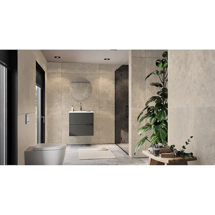 Germania Waschtischunterschrank GW-BODERA - B x T x H: 61 x 46 x 61 cm, Graphit - Modernes Badezimmer: hellgraue Fliesen, dunkler Wandwaschtisch, weiße Toilette, begehbare Dusche. Eine große Pflanze setzt natürliche Akzente.