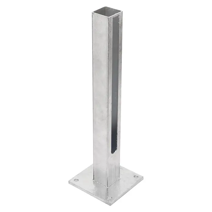 Deutsche Zauntechnik Fußplatte für Torpfosten - Silber, 15 x 15 cm - Verzinkter Stahlpfosten mit Grundplatte und vertikalem Schlitz.