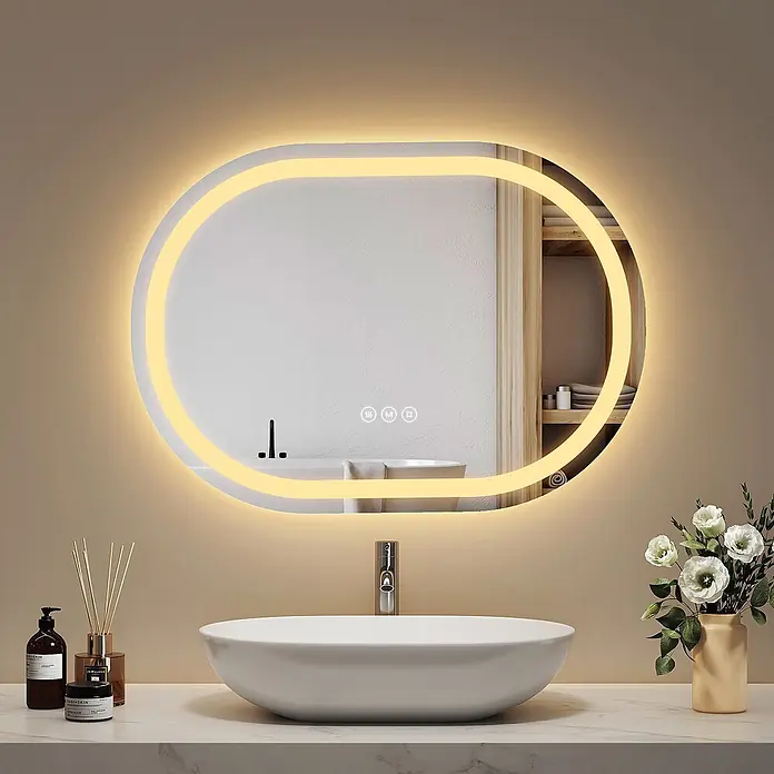 Emke Lichtspiegel Dimlite OLM06 -  - Ovaler LED-Badezimmerspiegel mit beleuchteten Rändern und Touch-Bedienelementen, der eine moderne Badablage widerspiegelt.