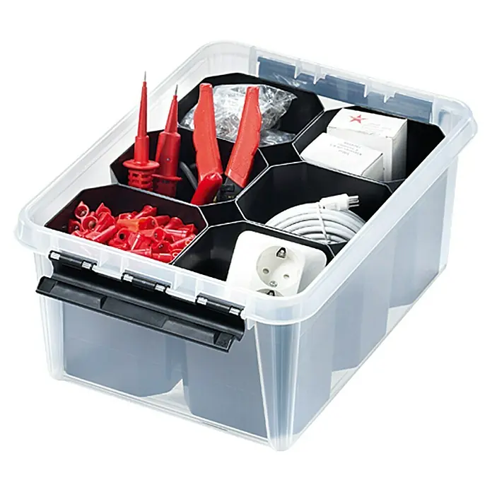 SmartStore Aufbewahrungsbox Classic 31 - L x B x H: 50 x 39 x 26 cm, Kunststoff, Transparent - Aufbewahrungsbox mit transparentem Deckel und schwarzem Innenleben, gefüllt mit verschiedenen Elektrikerwerkzeugen.