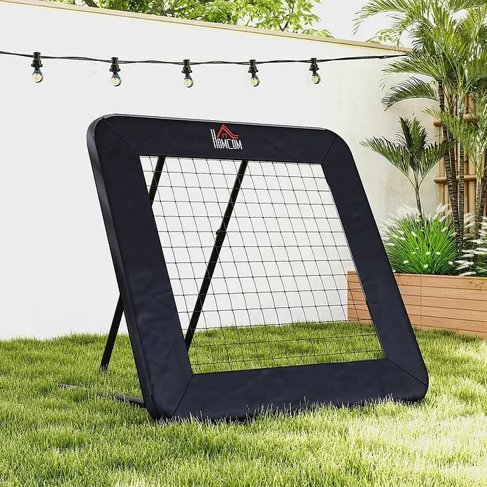 Homcom Sportnetz Rebounder - Metall, Schwarz - Schwarzes HOMCOM Sporttrainingsnetz mit quadratischem Gitter, im Freien auf Rasen.