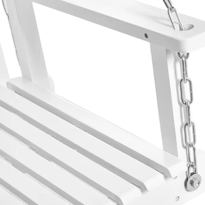 Outsunny Hängebank - B x T x H: 69 x 69 x 60 cm, Tannenholz, Stahl, Weiß - Detail einer weißen Holzschaukel mit Lattenrost, Armlehne und Metallaufhängeketten.