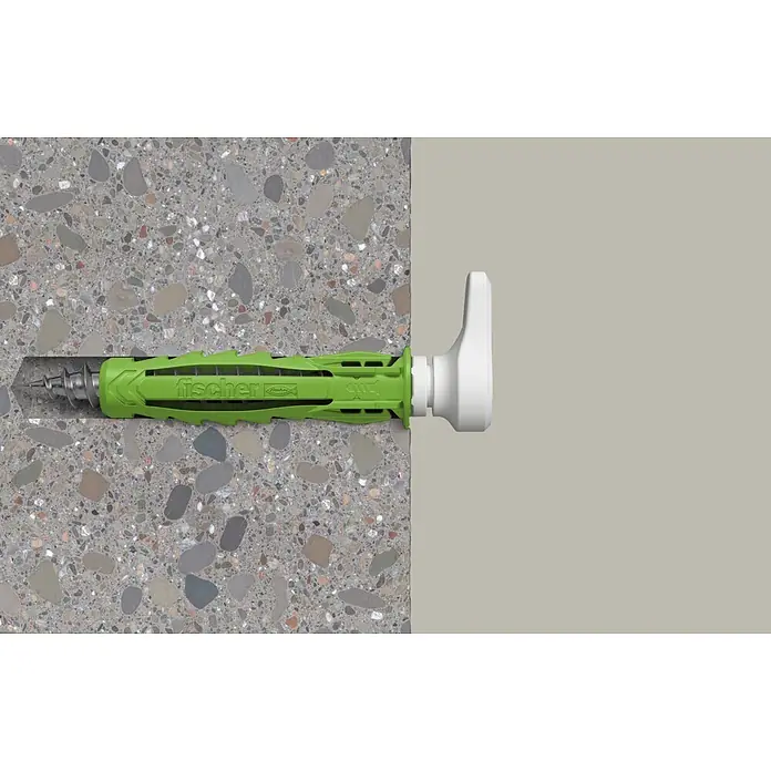 Fischer Spreizdübel SX Plus Green 6 x 30 EasyHook Angle A2 K - Ø x L: 6 x 30 mm, Kunststoff, 4 Stk., PZ 2, Spanplattenschraube - Grüner fischer DUOPOWER Dübel mit Schraube in Betonwand, hält weißen Haken.