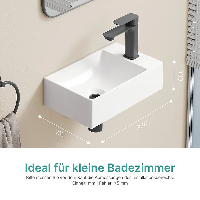 Emke Waschbecken Ceraedge CB21 - Hahnloch: Rechts, Ohne Überlauf, Weiß - Kompaktes weißes rechteckiges Wandwaschbecken mit dunkelgrauem Wasserhahn. Ideal für kleine Bäder, Maße sind abgebildet.