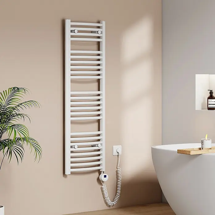 Emke Elektro-Badheizkörper ArcWarm PCTR - B x H: 40 x 120 cm - Weißer wandmontierter elektrischer Handtuchwärmer mit gebogenen Stangen und digitalem Thermostat im Badezimmer.