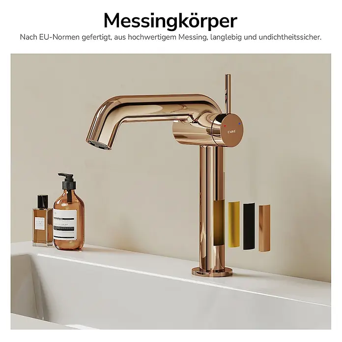 Emke Waschtischarmatur Flowcurv XF24 - Roségold, Glänzend - Roségoldener EMKE Messing-Wasserhahn mit modernem Design auf weißem Waschbecken.