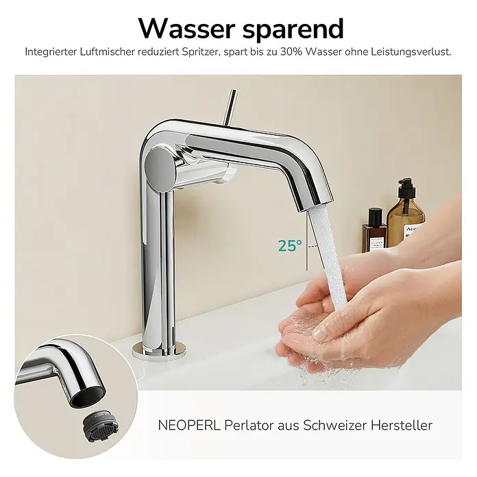 Emke Waschtischarmatur Flowcurv XF24 - Chrom, Glänzend - Verchromter Wasserhahn mit fließendem Wasser in Hände, zeigt seinen wassersparenden Neoperl-Perlator.