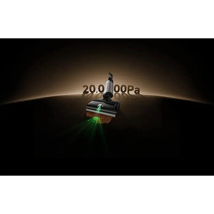 Mova Aspirador en seco y húmedo de batería X4 Pro - 450 W, Volumen de recipiente: 760 ml - Cabezal de aspiradora en seco/húmedo negro y plata con luz láser verde limpiando un derrame. '20.000Pa' de potencia mostrada.