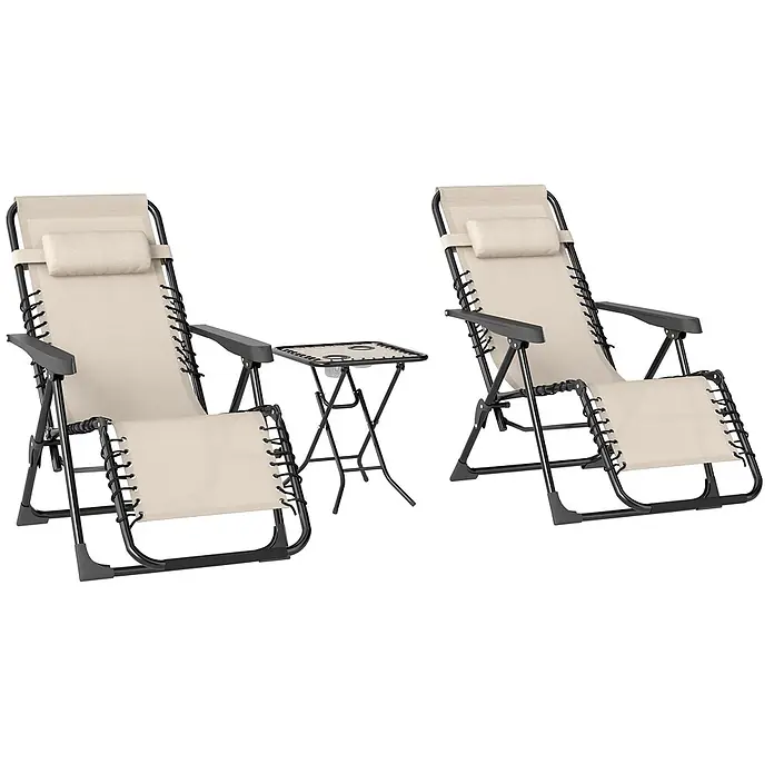 Outsunny Garten-Liegestuhl - 2 Stk., Metall, Texteline (70 % Kunststoff, 30 % Polyester), Rückenlehne verstellbar, Beige - Zwei beige Schwerelosigkeits-Liegestühle mit schwarzen Rahmen und ein passender kleiner Klapptisch.