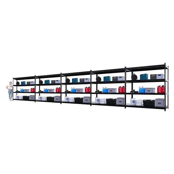Proregal Schwerlastregal Mega Deal 5x HERCULES - H x B x T: 200 x 200 x 60 cm, Traglast pro Boden: 400 kg, Anzahl Böden: 4 Stk., Stecken, Schwarz - Lange schwarze Metallregaleinheit mit mehreren Böden, gefüllt mit Lagerbehältern, Kanistern und Gegenständen. Eine Person steht daneben zum Größenvergleich.