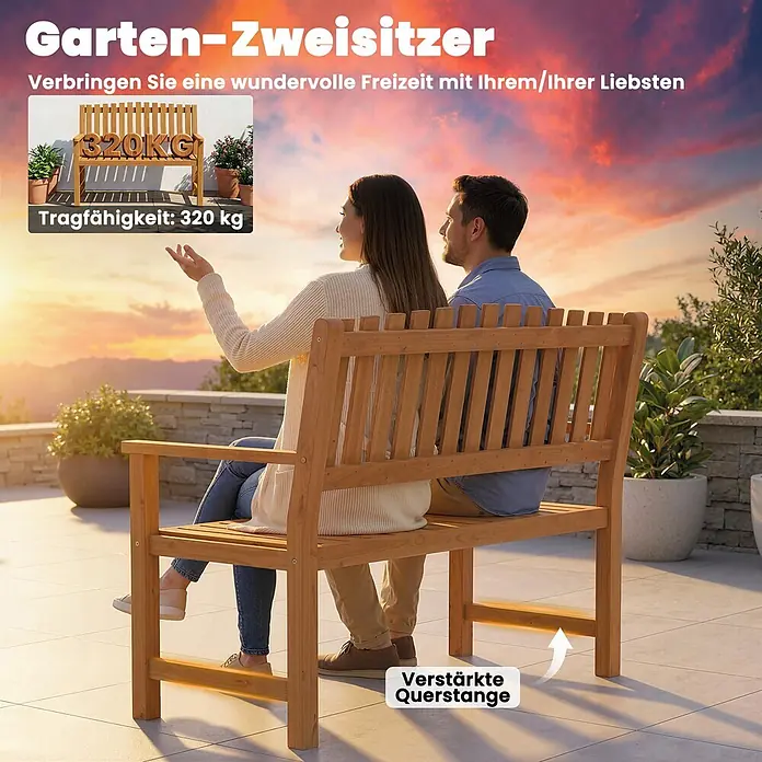 Outsunny Gartenbank - Akazienholz, Naturholz - Hölzerne Gartenbank für zwei Personen mit 320 kg Tragfähigkeit und verstärkter Querstange, von einem Paar genutzt.